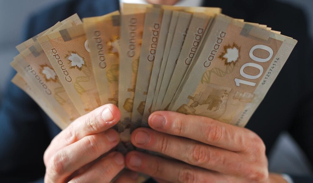 Chi phí định cư Canada là một trong những khoản cần chuẩn bị trước khi bắt đầu cuộc sống mới tại quốc gia này