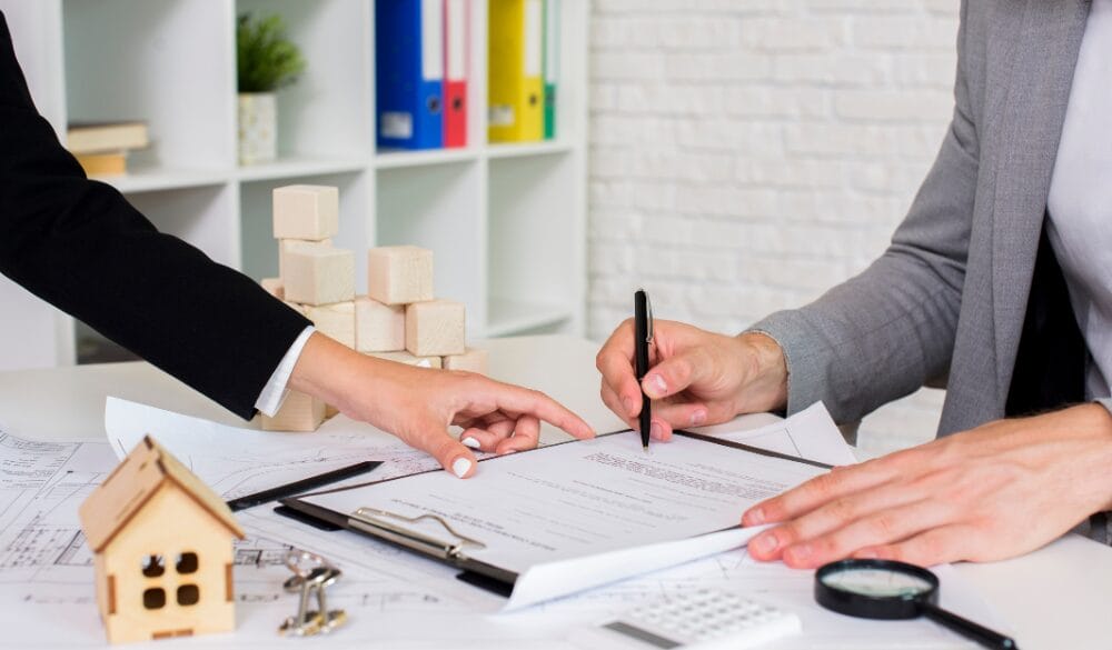 Tìm hiểu các khoản vay thế chấp, khấu hao và lãi suất là việc cần làm nếu quý vị có ý định mua nhà ở Canada
