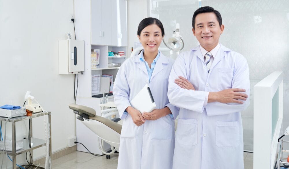 Bác sĩ phẫu thuật thần kinh có mức lương trung bình cao nhất nước Úc 