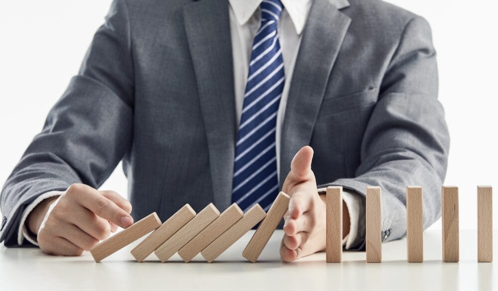 Bằng chứng mâu thuẫn là một trong những lý do có thể khiến quý nhà đầu tư EB-5 nhận Thông báo ý định từ chối 
