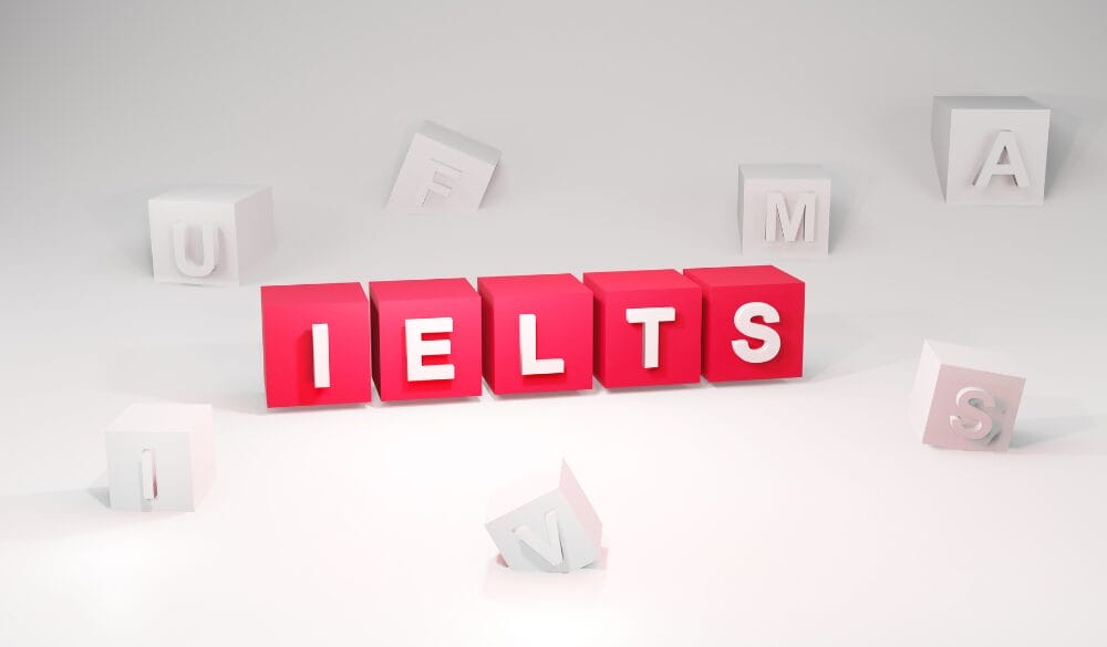Bài thi IELTS có thể thực hiện trên giấy hoặc máy tính, trong khi đó PTE chỉ có thể thực hiện trên máy tính nhằm đảm bảo tính minh bạch của kỳ thi 