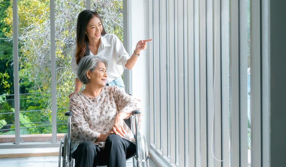 Chăm sóc người già là một trong những ngành nghề được ưu tiên cấp Visa 482 DAMA 