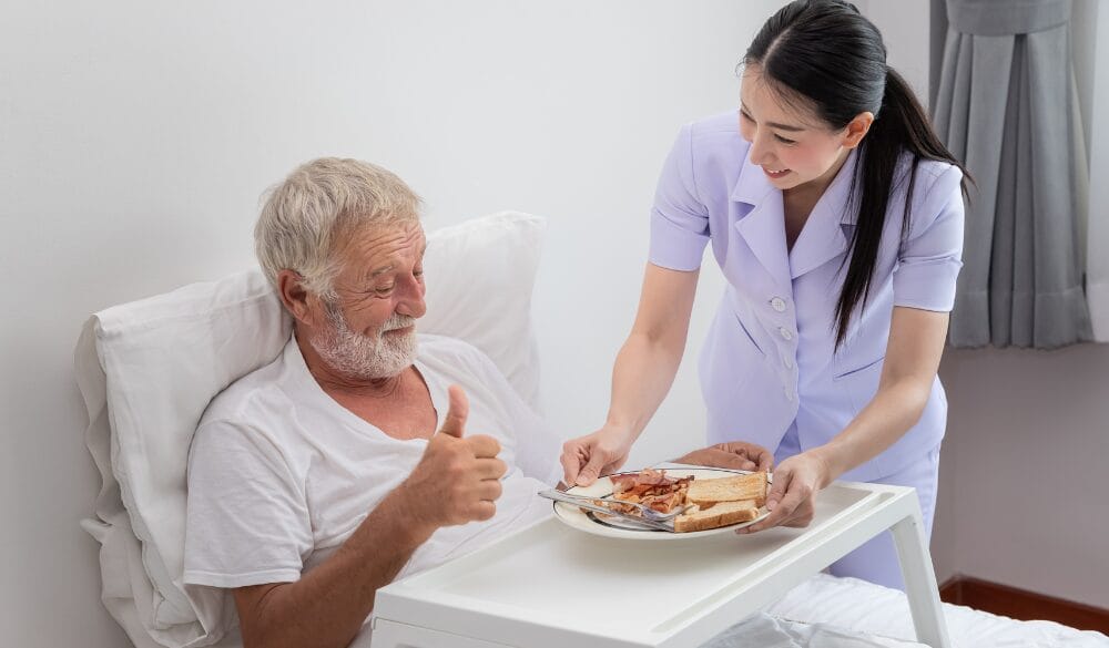 Nhân viên y tế làm việc tại Canada dù lưu trú dưới 6 tháng cũng phải khám sức khỏe