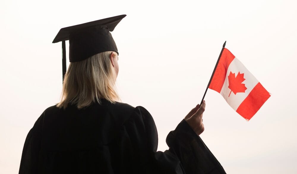 Du học sinh sau khi tốt nghiệp ở Canada sẽ gặp nhiều khó khăn hơn trong thời gian tới khi xin cấp Giấy phép làm việc sau tốt nghiệp (PGWP)