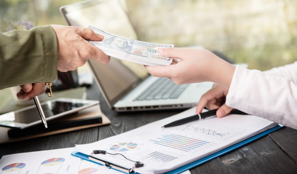 Hỗ trợ tài chính là một trong những chính sách hỗ trợ tốt nhất dành cho du học sinh