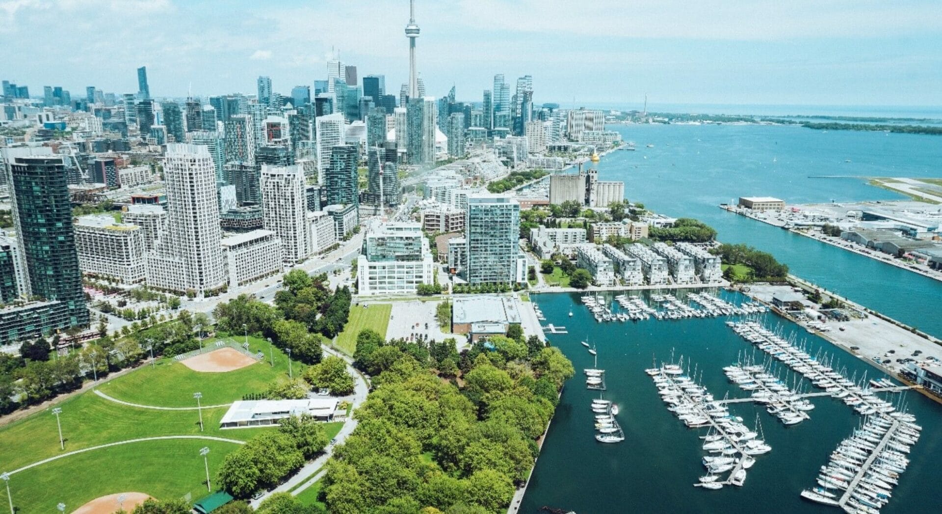 5 tỉnh bang Canada sẽ tăng lương tối thiểu vào tháng 10/2025, nổi bật là Ontario, Nova Scotia và PEI.