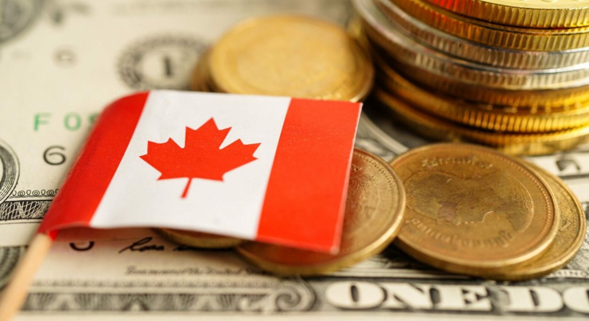 Định cư Canada diện tay nghề: Tăng lương tối thiểu tại 5 tỉnh bang Canada từ 10/2025