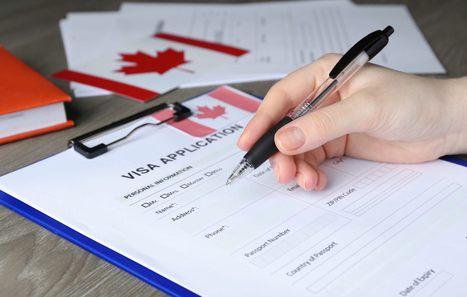 Lỗ hổng mới trong chương trình Express Entry Canada: Gian lận kết quả thi tiếng Pháp