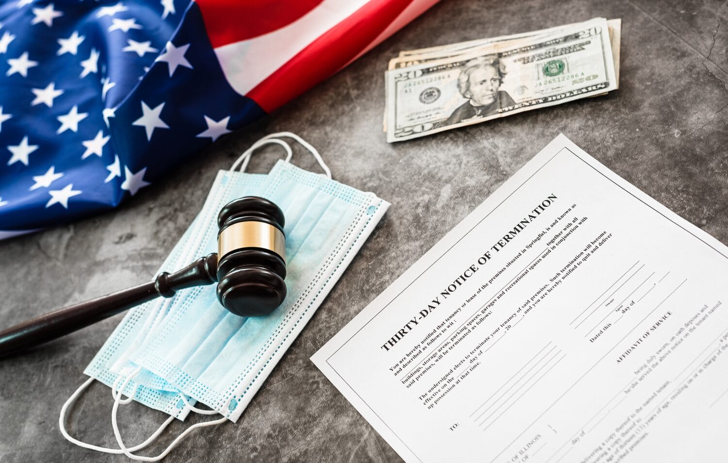 Thông báo chấm dứt (Notice of Termination) sẽ được gửi đến các Trung tâm Vùng không tuân thủ Đạo luật RIA