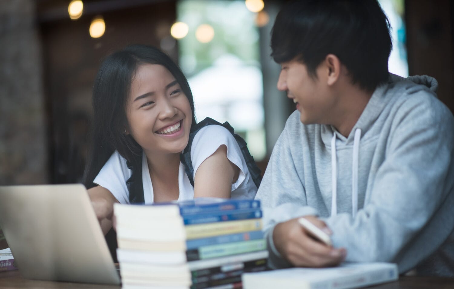 Vì sao nhiều nhà đang cho con du học Mỹ lại rẽ hướng sang Chương trình EB-3?